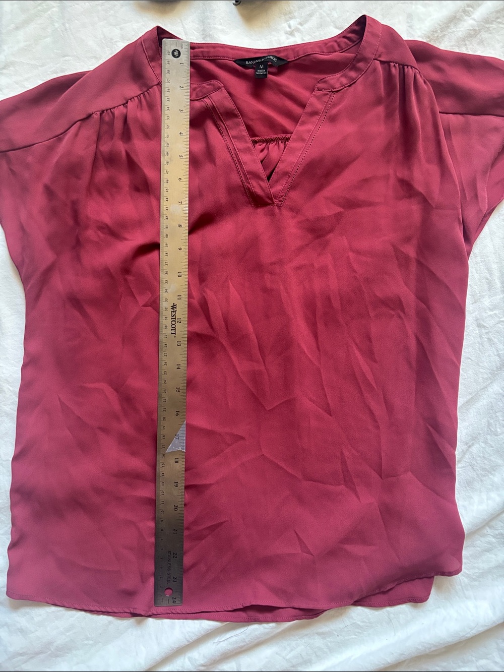 Banana Republic Split V-Neck Short Sleeve Blouse — Wine